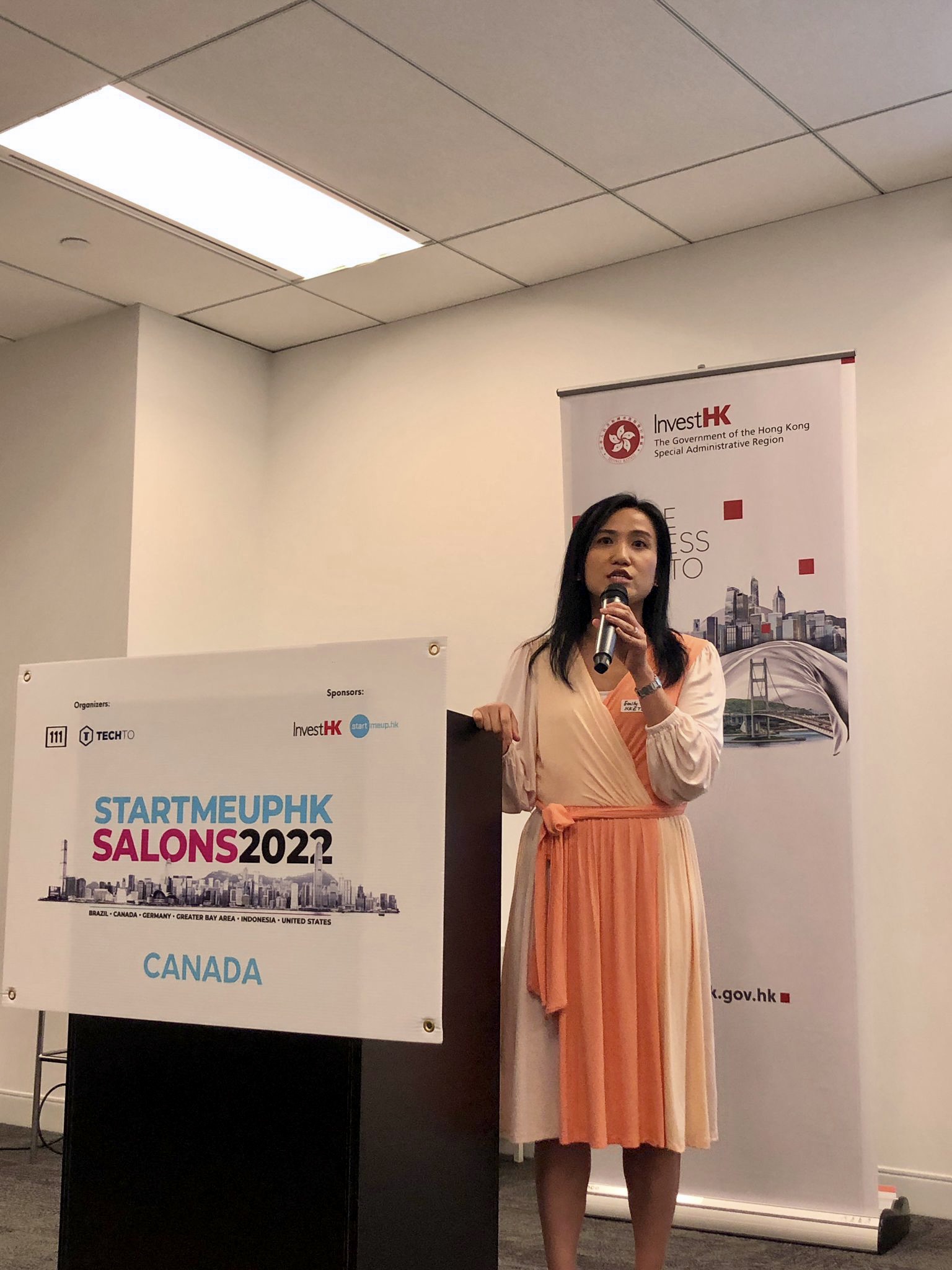 Director of the Hong Kong Economic and Trade Office (Toronto) (HKETO), Ms Emily Mo, speaks at the “StartmeupHK Canada Salon” organised by the Invest Hong Kong, TechTO and OneEleven, as well as supported by the HKETO on July 7.