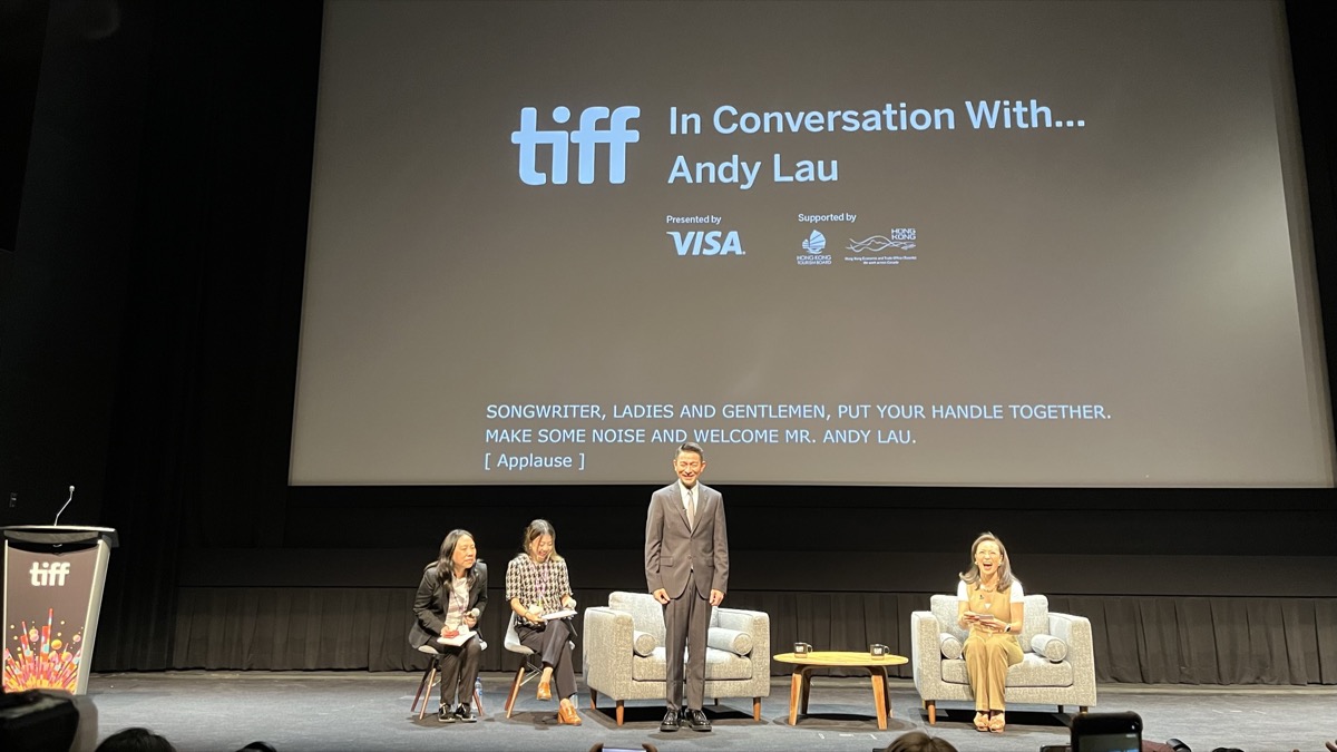 香港藝人劉德華於九月十六日出席多倫多國際電影節的「與……對話」系列講座，分享他在演藝和電影製作方面的經驗和見解。