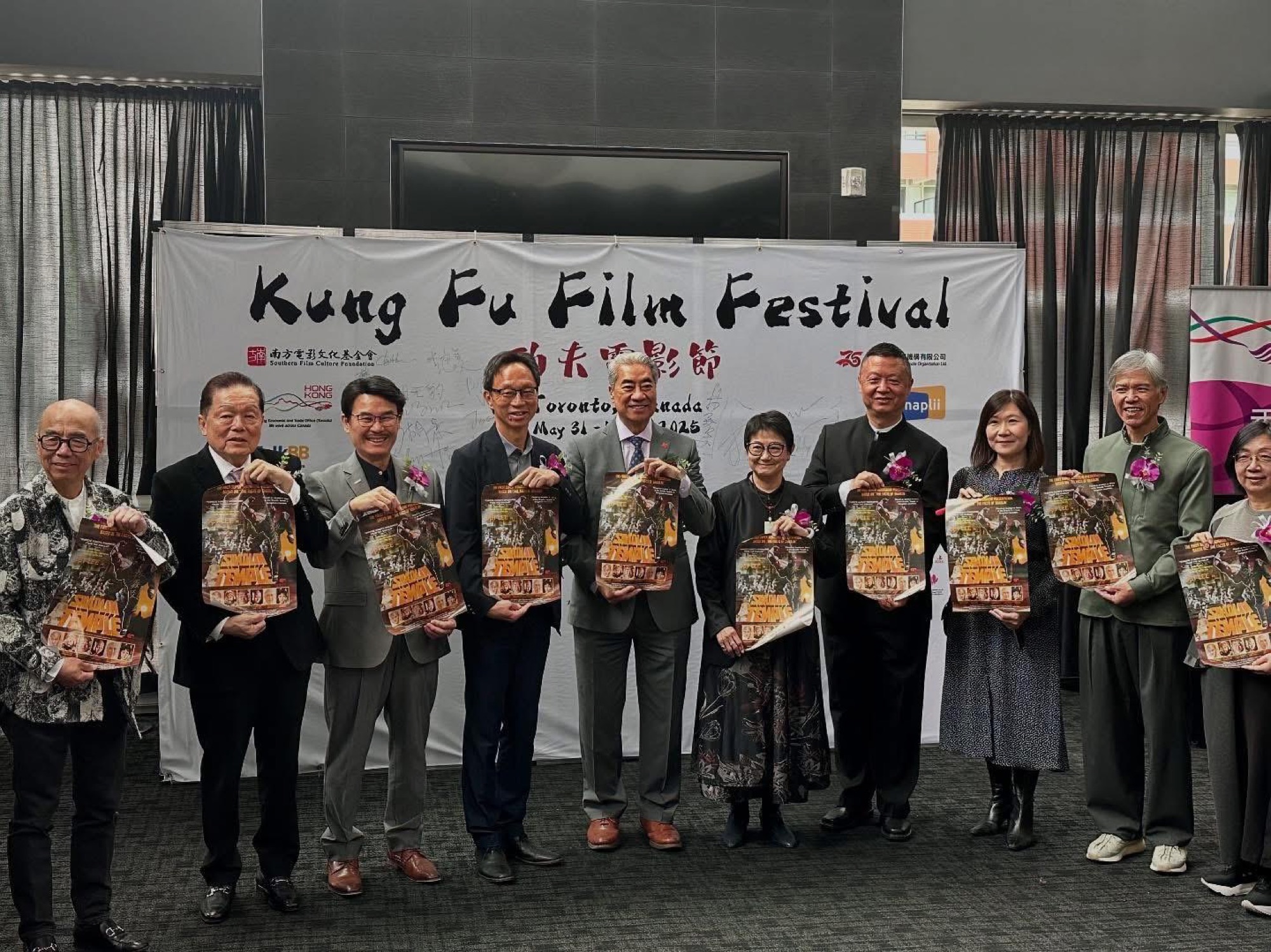 The Hong Kong Economic and Trade Office (Toronto) (HKETO) supported the inaugural edition of the Kung Fu Film Festival (Festival) to celebrate the 50 years of Hong Kong’s kung fu cinema heritage. Photo shows (from right) the Festival Curator, Ms Catherine Lam; Hong Kong Canadian Artist Dominic Lam; the Public Relations Officer of the HKETO, Ms Hilda Chow; the Consul-General of the People’s Republic of China in Toronto, Mr Luo Weidong; the Festival Chair, Ms Connie Yu; Member of Parliament of Canada Mr Michael Ma; Senator Mr Woo Yuen-pau and other guests at the opening ceremony of the Festival in Markham on May 31.