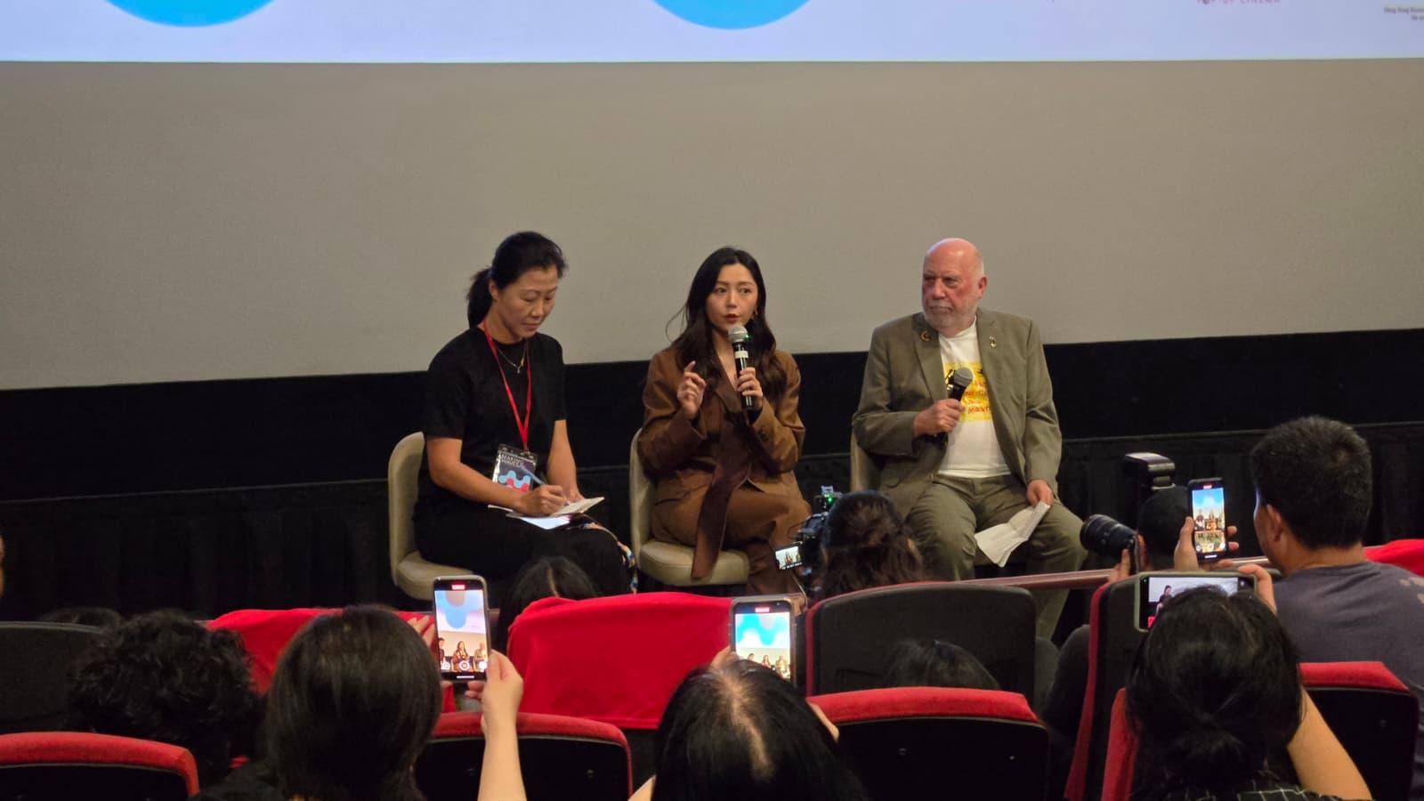 Supported by the Hong Kong Economic and Trade Office (Toronto), “Making Waves - Navigators of Hong Kong Cinema”, held in Montreal, Canada, showcased a selection of six Hong Kong films, featuring live Q&A sessions with creative talent from Hong Kong. Photo shows actress Michelle Wai interacting with the audience at the Q&A session after a movie screening.