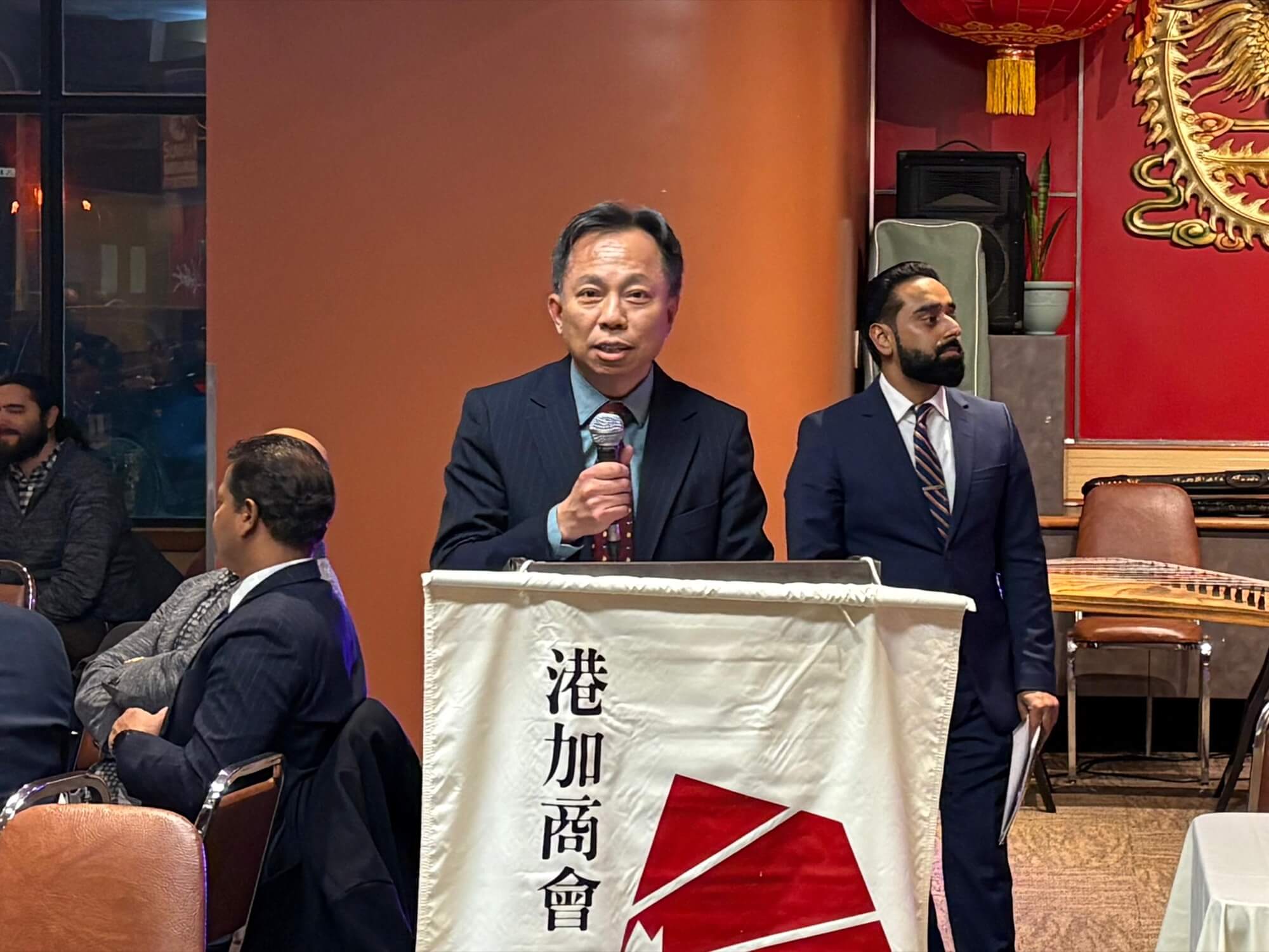 The Director of the Hong Kong Economic and Trade Office (Toronto), Mr Bill Wong, speaks at the Lunar New Year Gala hosted by the Hong Kong-Canada Business Association (Winnipeg Section) in Winnipeg, Manitoba, on February 7.